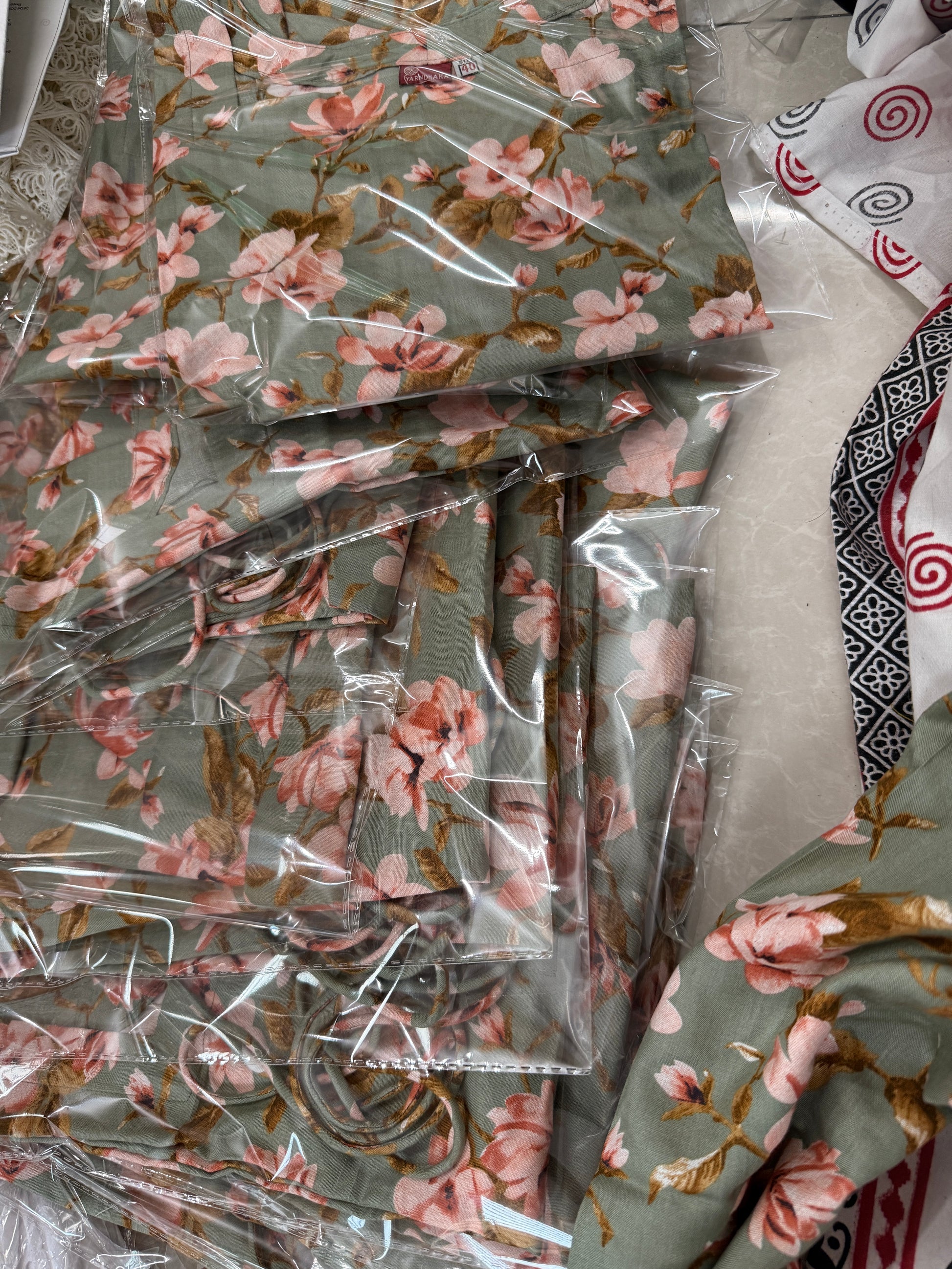 "blossom" crochet back kurti