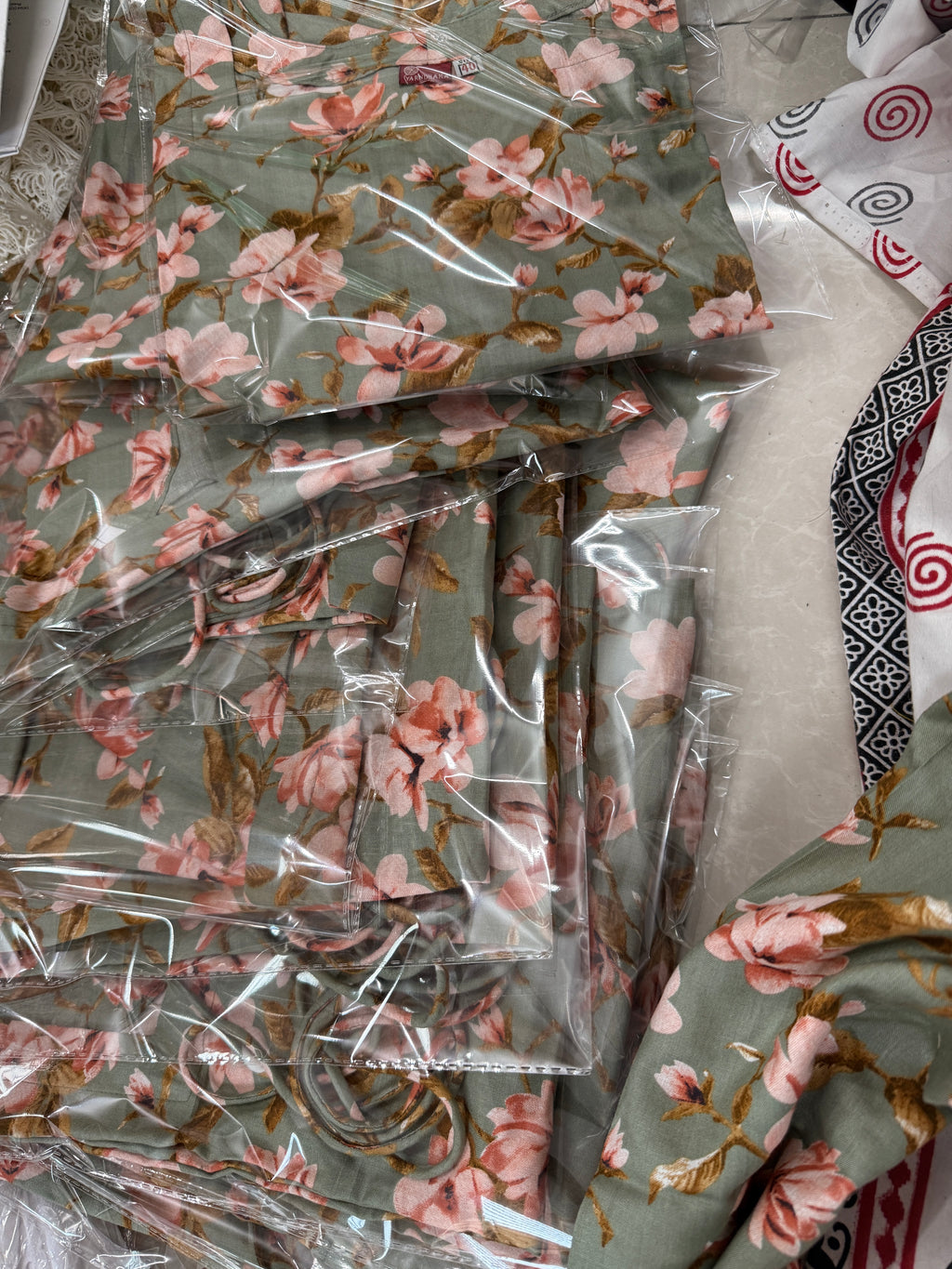 "blossom"kurti in olive