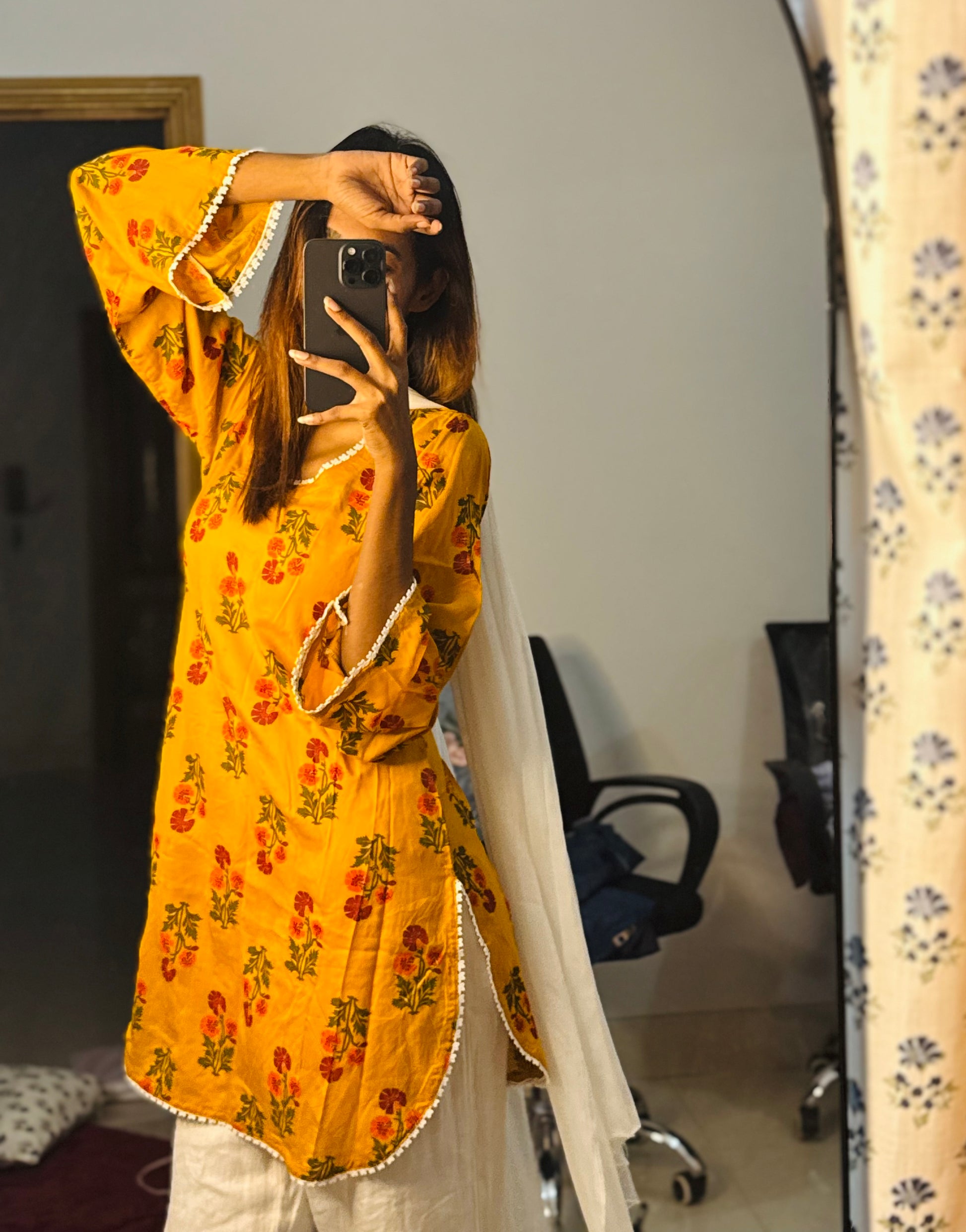 "লতা " round  Kurti