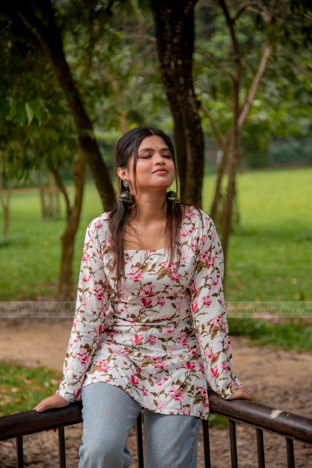 "blossom" crochet back kurti